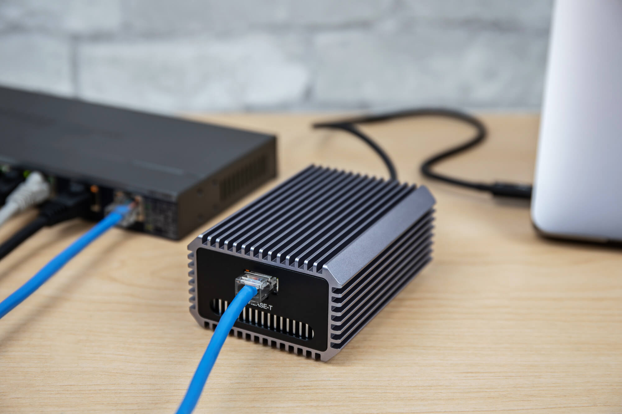 Connect-10G - Thunderbolt to 10GbE Adapter – CalDigit US Shop